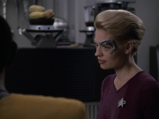 extant_StarTrek_VOY_6x11-FairHaven_01639.jpg