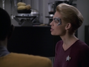 extant_StarTrek_VOY_6x11-FairHaven_01649.jpg