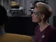 extant_StarTrek_VOY_6x11-FairHaven_01650.jpg