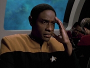 extant_StarTrek_VOY_6x11-FairHaven_01662.jpg