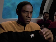 extant_StarTrek_VOY_6x11-FairHaven_01670.jpg