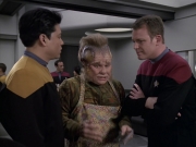 extant_StarTrek_VOY_6x11-FairHaven_01672.jpg