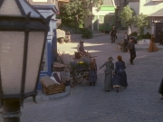 extant_StarTrek_VOY_6x11-FairHaven_01686.jpg