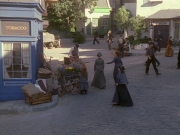 extant_StarTrek_VOY_6x11-FairHaven_01688.jpg