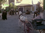 extant_StarTrek_VOY_6x11-FairHaven_01696.jpg