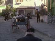 extant_StarTrek_VOY_6x11-FairHaven_01698.jpg