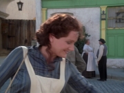 extant_StarTrek_VOY_6x11-FairHaven_01732.jpg