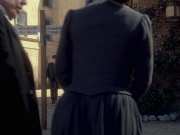 extant_StarTrek_VOY_6x11-FairHaven_01733.jpg