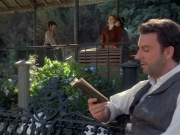 extant_StarTrek_VOY_6x11-FairHaven_01741.jpg
