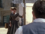 extant_StarTrek_VOY_6x11-FairHaven_01746.jpg