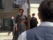 extant_StarTrek_VOY_6x11-FairHaven_01752.jpg