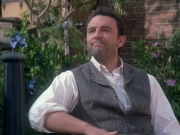 extant_StarTrek_VOY_6x11-FairHaven_01756.jpg