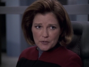 extant_StarTrek_VOY_6x11-FairHaven_02073.jpg