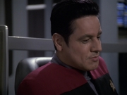 extant_StarTrek_VOY_6x11-FairHaven_02086.jpg