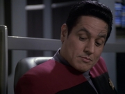 extant_StarTrek_VOY_6x11-FairHaven_02092.jpg