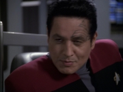 extant_StarTrek_VOY_6x11-FairHaven_02101.jpg