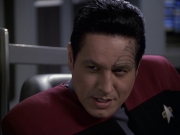 extant_StarTrek_VOY_6x11-FairHaven_02103.jpg
