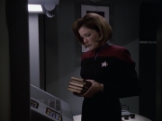 Filename=extant_StarTrek_VOY_6x11-FairHaven_02341.jpg
Filesize=116KiB
Dimensions=1200x900
Date added=Dec 28, 2019 extant_StarTrek_VOY_6x11-FairHaven_02341.jpg