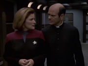 Filename=extant_StarTrek_VOY_6x11-FairHaven_02869.jpg
Filesize=132KiB
Dimensions=1200x900
Date added=Dec 28, 2019 extant_StarTrek_VOY_6x11-FairHaven_02869.jpg