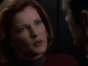 extant_StarTrek_VOY_6x11-FairHaven_02922.jpg