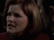 extant_StarTrek_VOY_6x11-FairHaven_02923.jpg