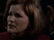 extant_StarTrek_VOY_6x11-FairHaven_02924.jpg