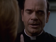 extant_StarTrek_VOY_6x11-FairHaven_02927.jpg
