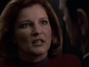 extant_StarTrek_VOY_6x11-FairHaven_02934.jpg