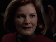 extant_StarTrek_VOY_6x11-FairHaven_02941.jpg