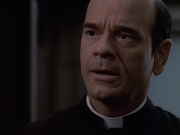 extant_StarTrek_VOY_6x11-FairHaven_02945.jpg