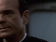 extant_StarTrek_VOY_6x11-FairHaven_02946.jpg