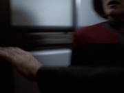 extant_StarTrek_VOY_6x11-FairHaven_02955.jpg