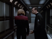 extant_StarTrek_VOY_6x11-FairHaven_02963.jpg