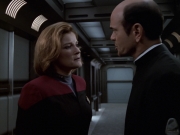 extant_StarTrek_VOY_6x11-FairHaven_02976.jpg