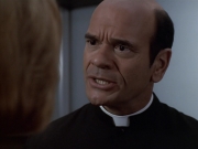 extant_StarTrek_VOY_6x11-FairHaven_02997.jpg