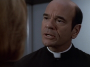 extant_StarTrek_VOY_6x11-FairHaven_03001.jpg
