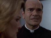 extant_StarTrek_VOY_6x11-FairHaven_03017.jpg