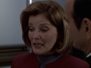 extant_StarTrek_VOY_6x11-FairHaven_03033.jpg
