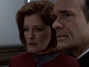 extant_StarTrek_VOY_6x11-FairHaven_03045.jpg