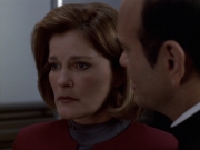 extant_StarTrek_VOY_6x11-FairHaven_03062.jpg