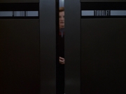 extant_StarTrek_VOY_6x11-FairHaven_03080.jpg