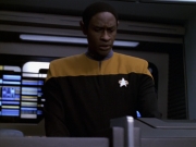extant_StarTrek_VOY_6x11-FairHaven_03098.jpg