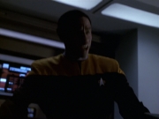 extant_StarTrek_VOY_6x11-FairHaven_03136.jpg