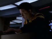 extant_StarTrek_VOY_6x11-FairHaven_03154.jpg
