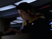 extant_StarTrek_VOY_6x11-FairHaven_03157.jpg