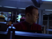 extant_StarTrek_VOY_6x11-FairHaven_03173.jpg