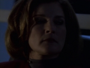 extant_StarTrek_VOY_6x11-FairHaven_03174.jpg