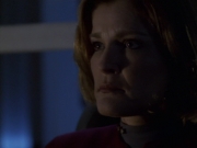 extant_StarTrek_VOY_6x11-FairHaven_03177.jpg
