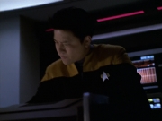 extant_StarTrek_VOY_6x11-FairHaven_03194.jpg