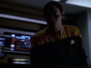 extant_StarTrek_VOY_6x11-FairHaven_03214.jpg